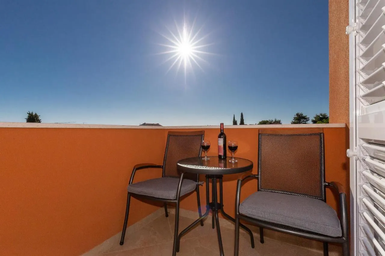 Villa Suzana Biograd Na Moru 0*,