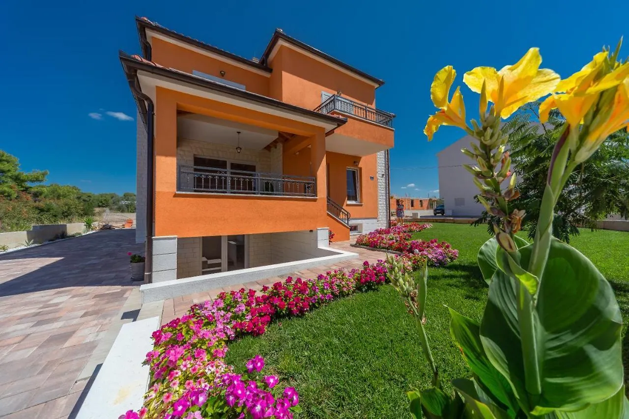 Apartment Villa Suzana Biograd Na Moru