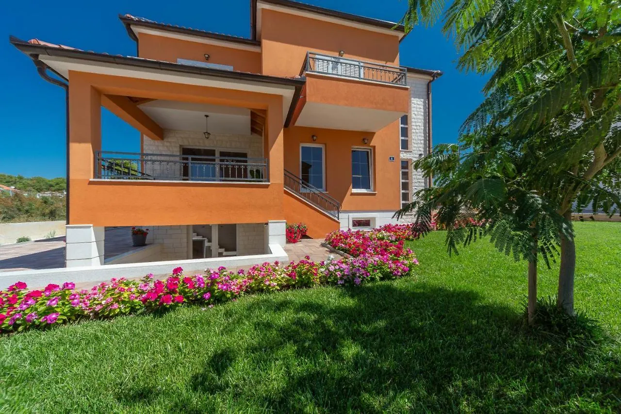 Villa Suzana Biograd Na Moru Croatia
